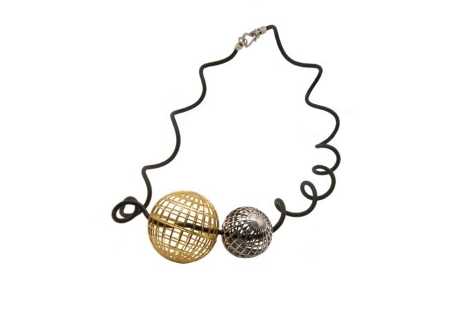 Kinēsis movement necklace
