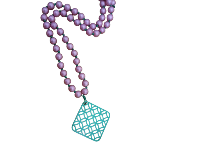 Kypsélε Collection necklace