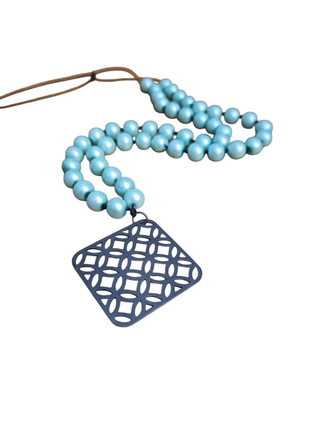 Kypsélε Collection necklace - Image 3