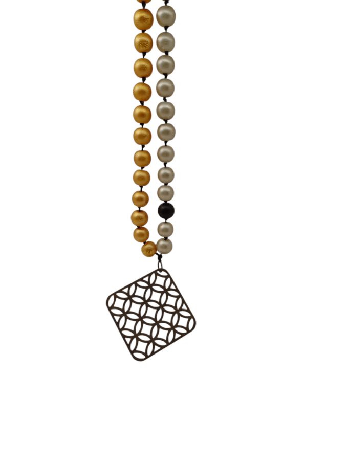 Kypsélε Collection necklace